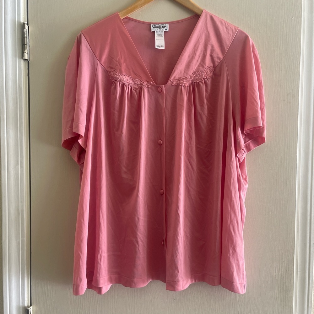 Vintage Vanity Fair Pink Pastel Lace Sleep Blouse